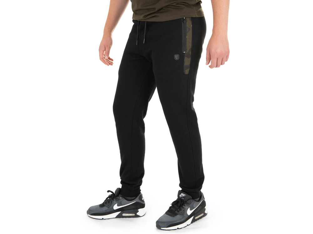 Obrázek k výrobku 70213 - FOX Tepláky Black Camo Jogger