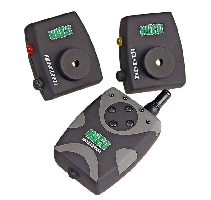 Obrázek k výrobku 55563 - MADCAT SENSOTRONIC ALARM 2+1 SET Sada Sumcových hlásičů s bezdrátovým příposlechem