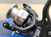 Obrázek k výrobku 56770 - OKUMA Naviják AK-4000 Baitfeeder