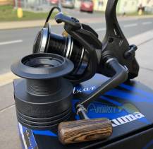 Obrázek k výrobku 56833 - OKUMA Naviják Pulzar Baitfeeder PZB-4000