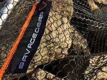 Obrázek k výrobku 70688 - SAVAGE GEAR Podběrák Pro Folding Rubber Large Mesh Landing Net L